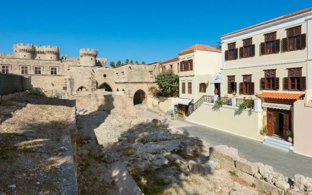 Nikos Takis Fashion Hotel