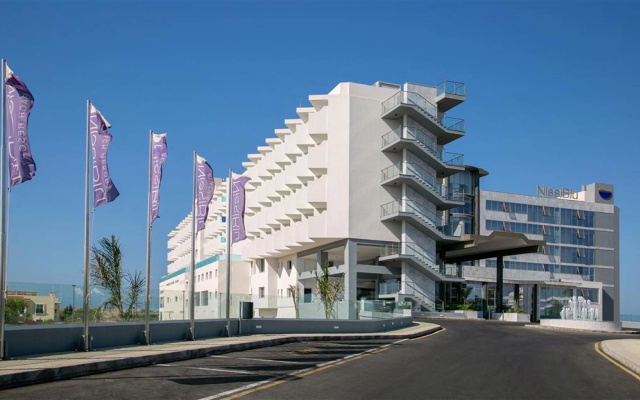 Nissiblu Beach Resort