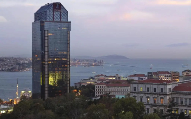 Hotel The Ritz-Carlton, Istanbul.